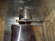 Устройство удобного заполнения водой бака на трубе печи